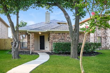 1820 Alameda Dr Mesquite, TX 75150